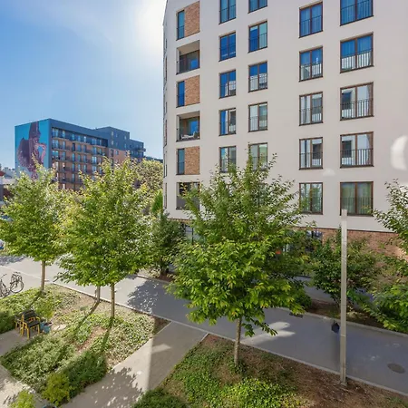 Apartament Przy Rzece Dla 2 Osob Z Parkingiem I Klimatyzacja W Warszawie By Rent Like Home Warszawa Zewnętrze zdjęcie