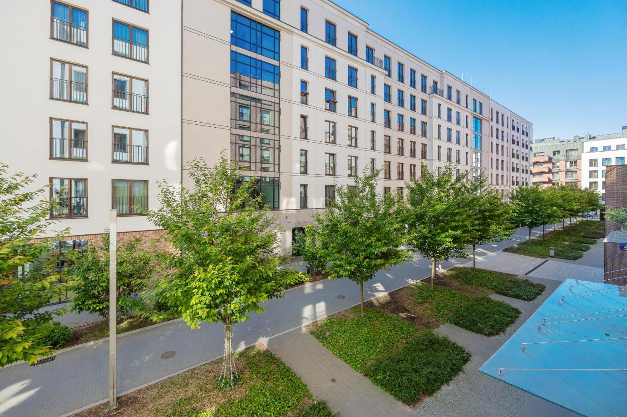 Przy Rzece Dla 2 Osob Z Parkingiem I Klimatyzacja W Warszawie By Rent Like Apartament *